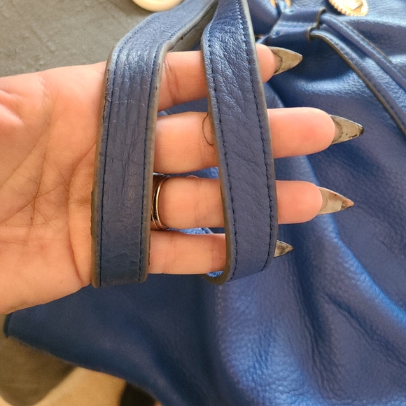 Large authentic leather tote by Juicy Couture - Picture 6 of 7